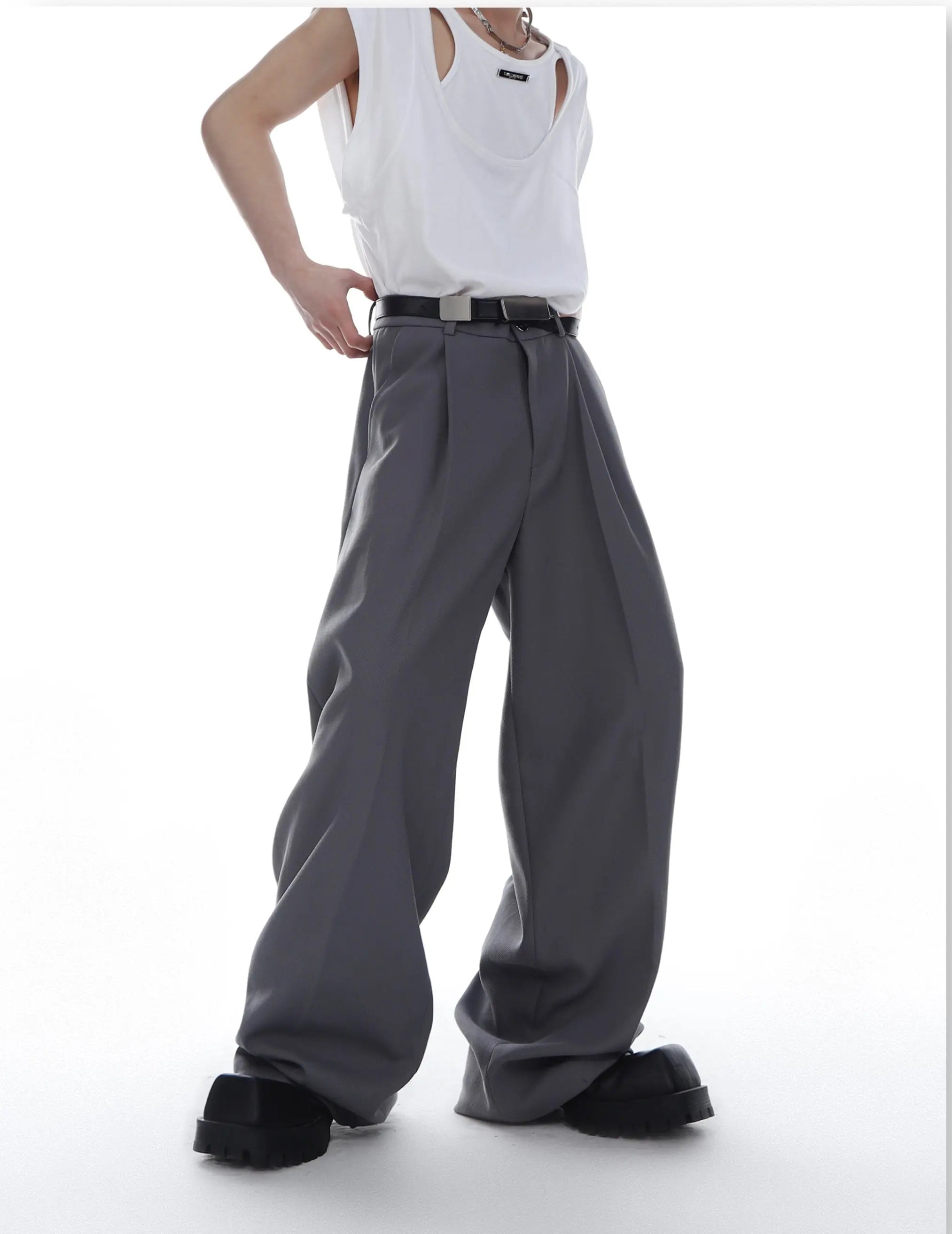 【25s Mar.】Loose-fitting Twill Trousers