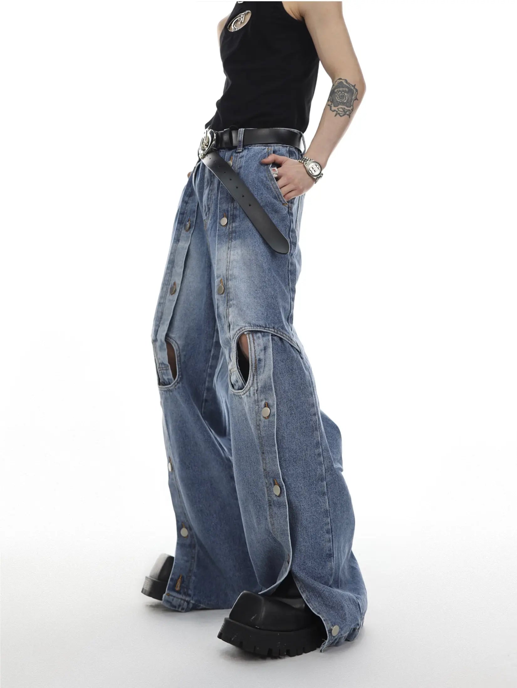 【25s Jun.】Irregular Cutout Jeans