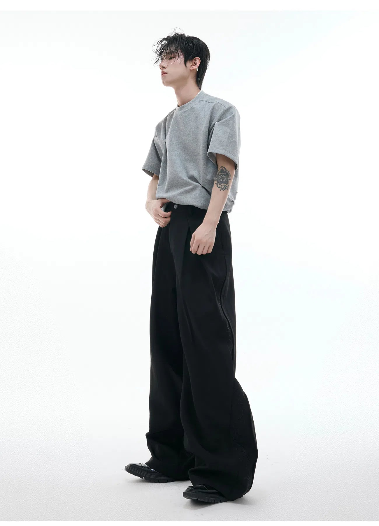 【25s Jun.】Palace Embroidery Pattern Trousers