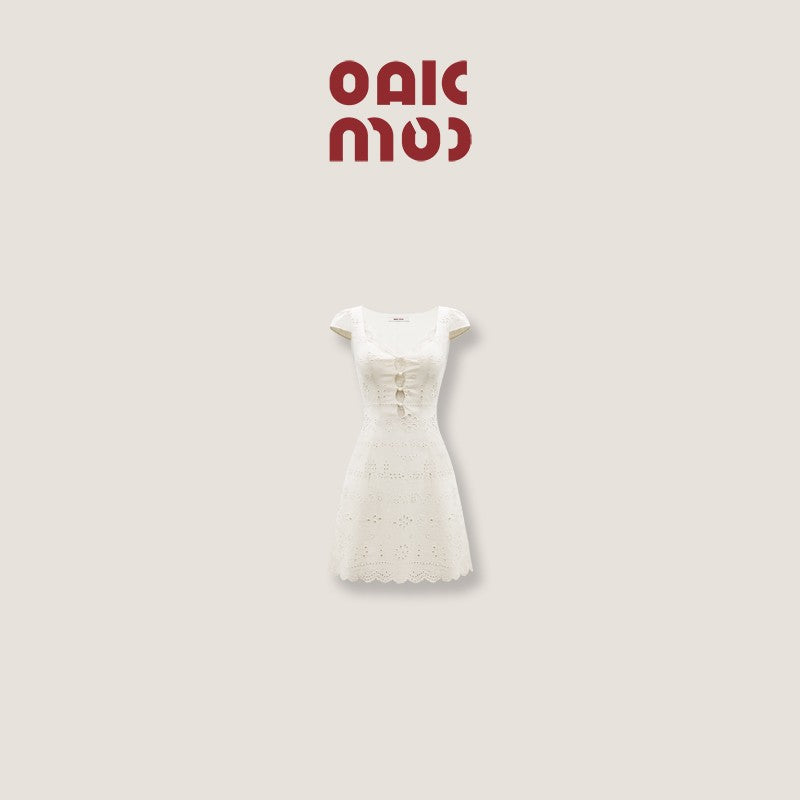 Cream white simple slim lace stitching dress