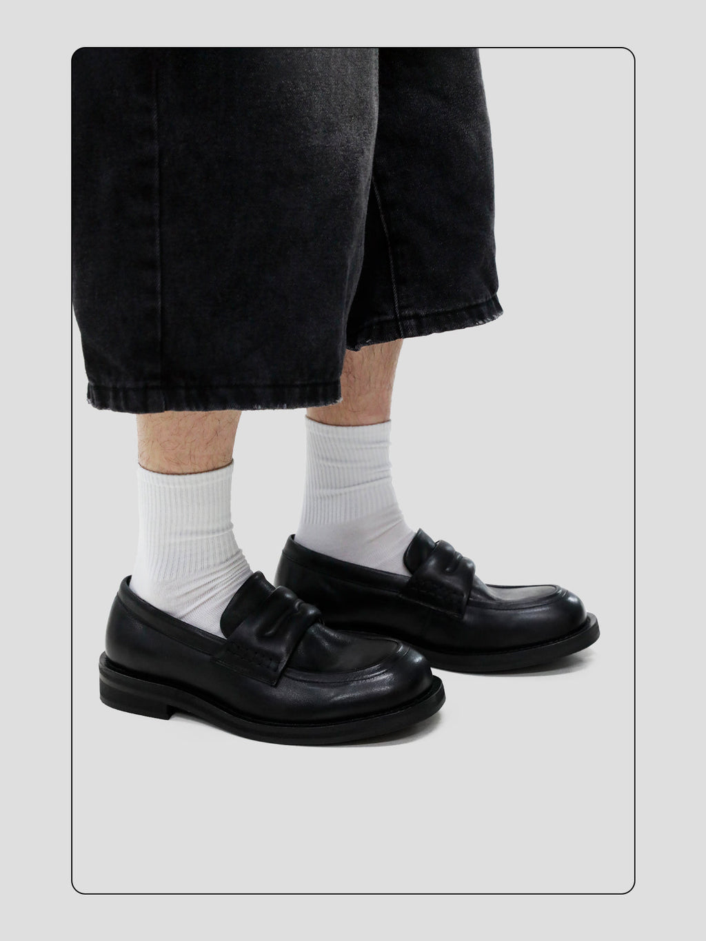 Elegant Minimalist Leather Loafers
