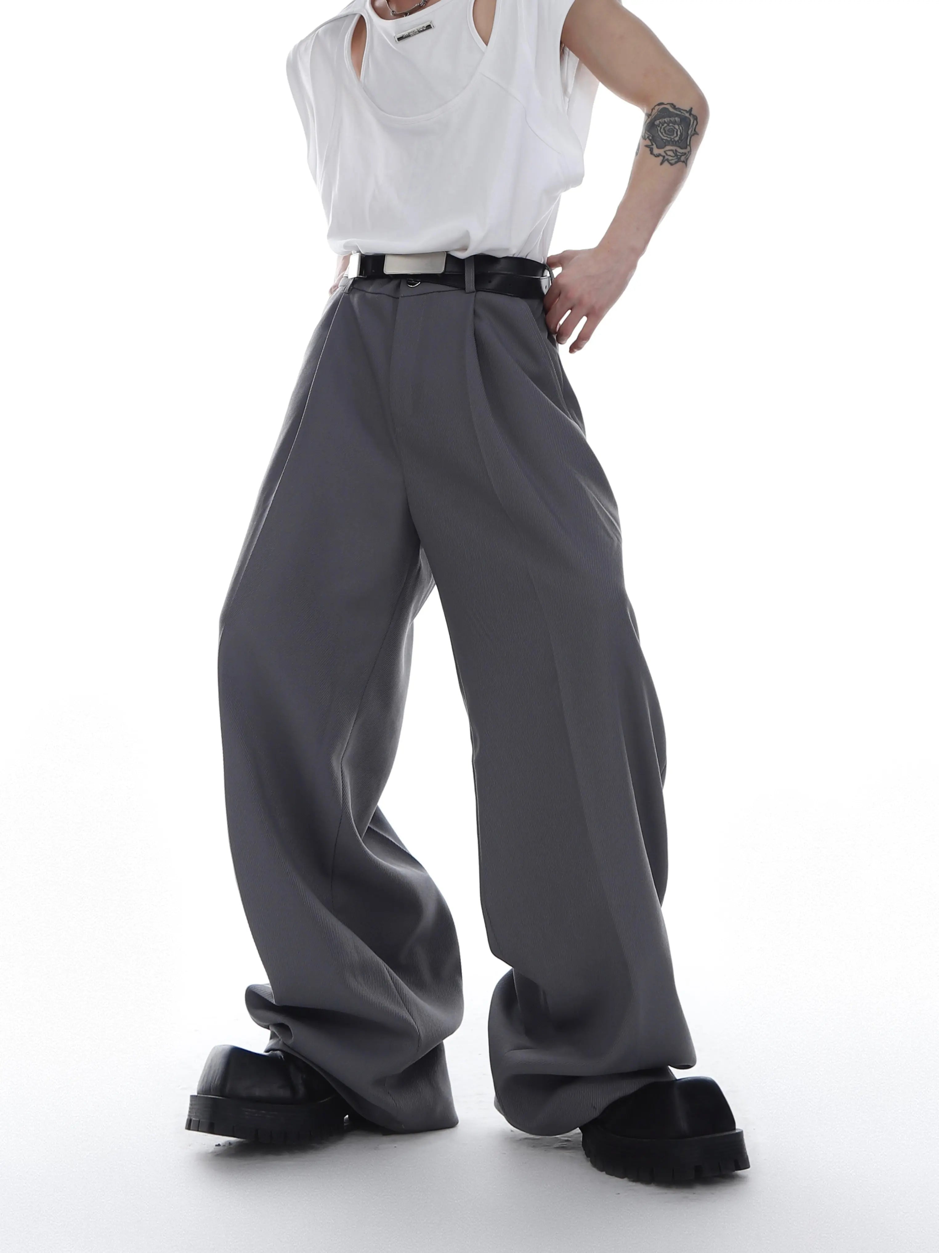 【25s Mar.】Loose-fitting Twill Trousers