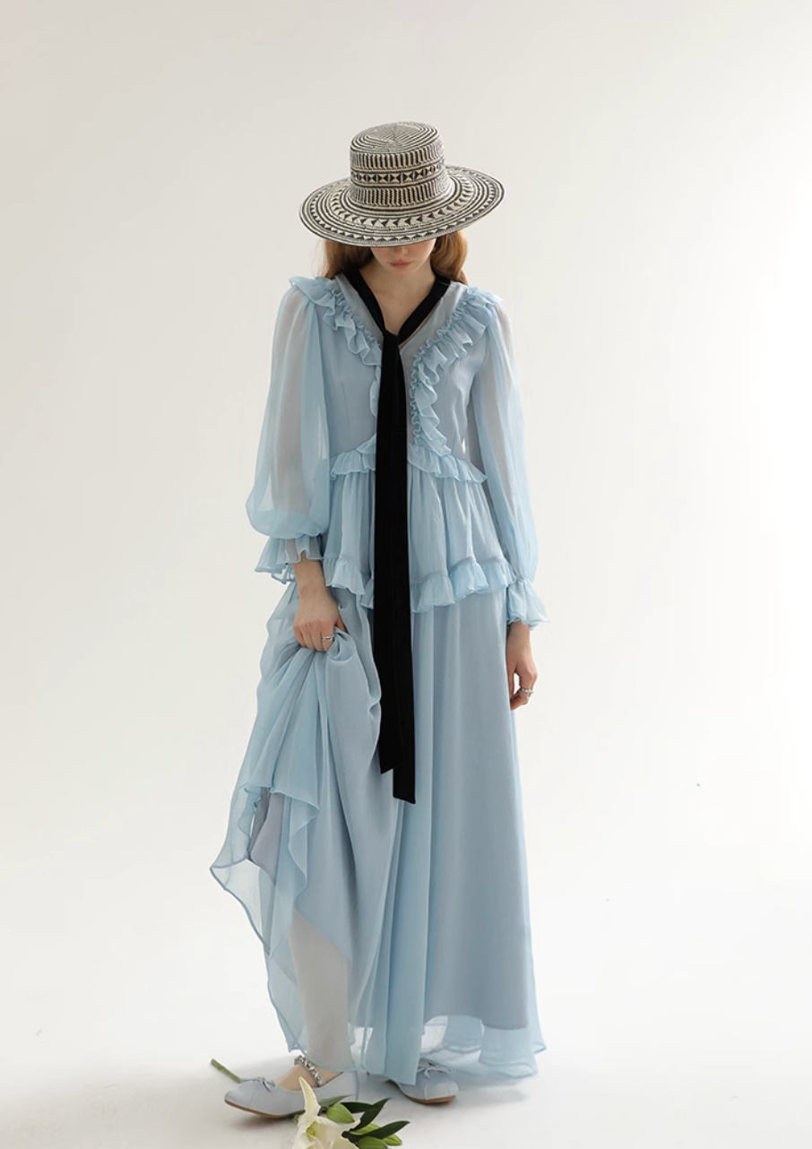 Long sleeved skirts, and small skirts