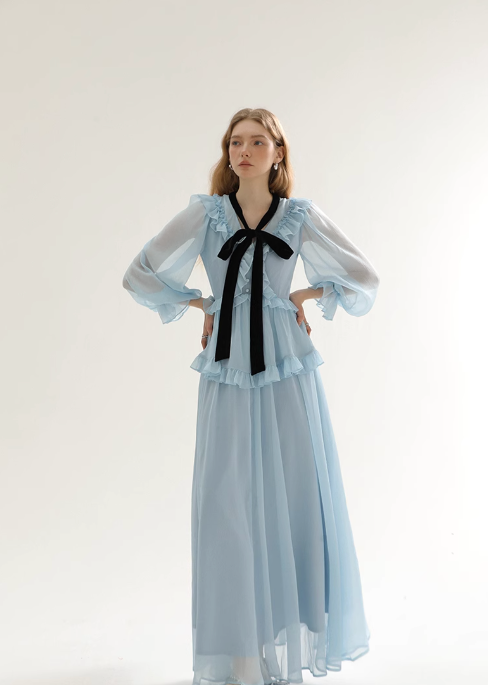 Long sleeved skirts, and small skirts
