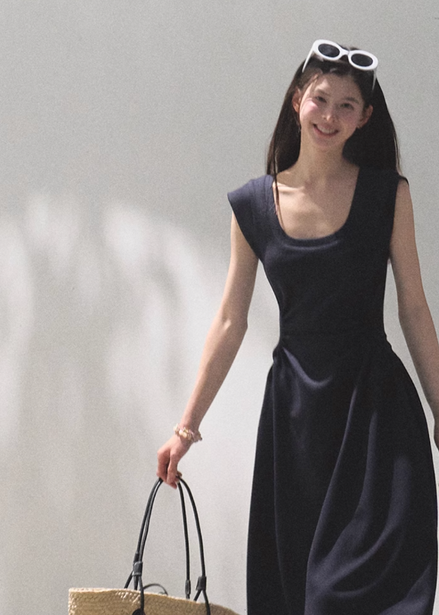 Lyocell U-Neck Waist Dress