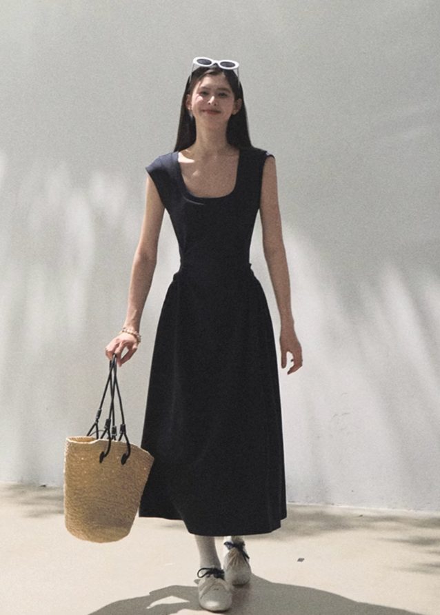 Lyocell U-Neck Waist Dress