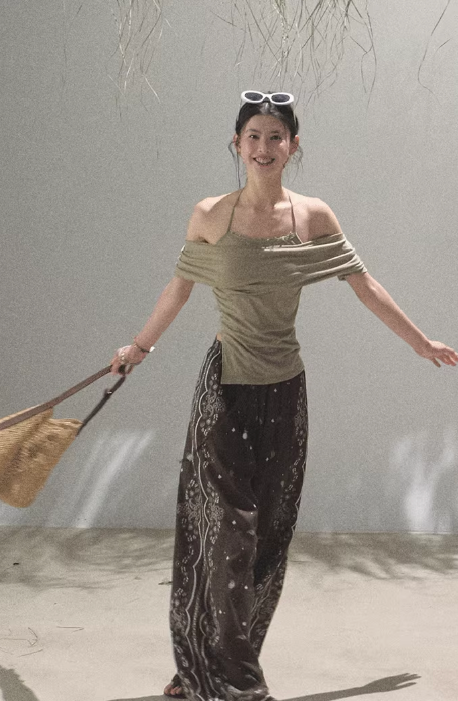 Skin friendly One shoulder Top T-shirt