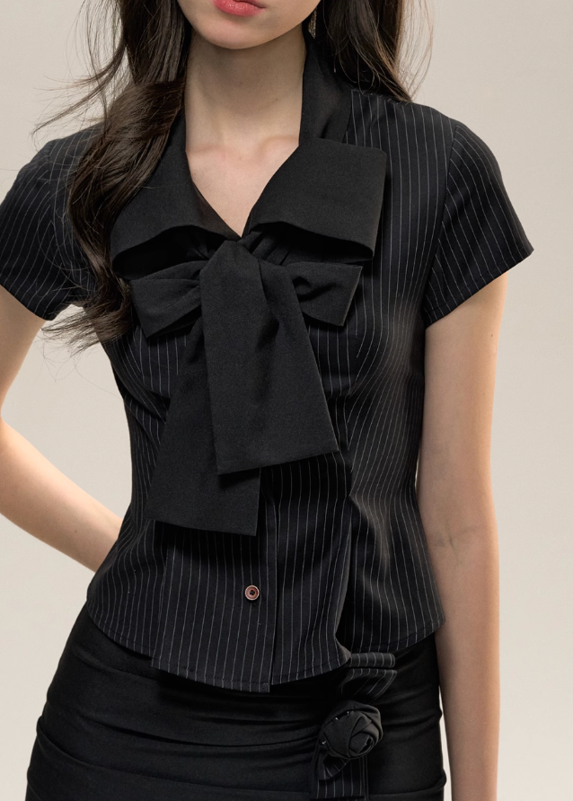 Black Stripe College Bow Tie Short Sleeve Shirt Main Image