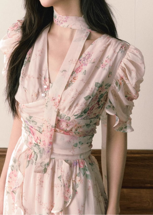 Floral v-neck chiffon dress