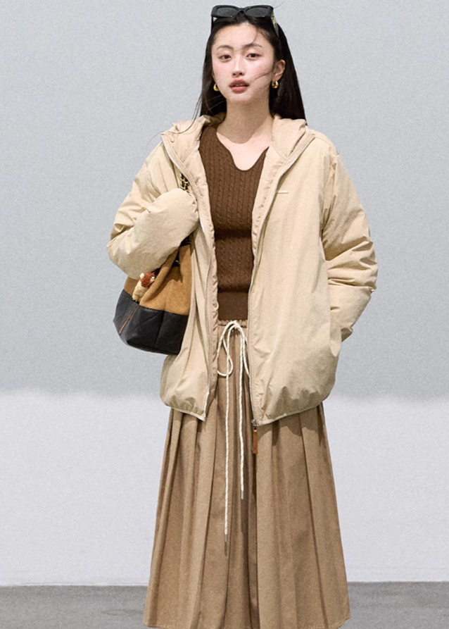Lightweight Hooded Down Jacket