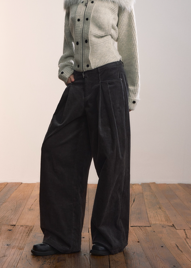 Dust Phase Pleated Pants