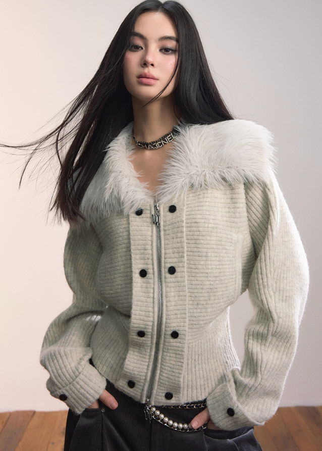 Core Edge Heavy Collar Sweater