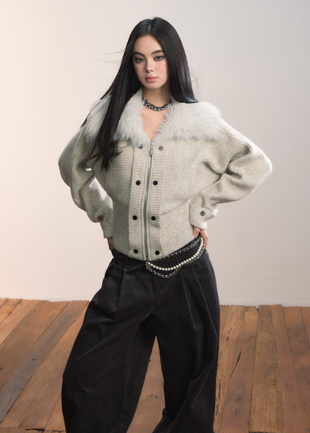 Core Edge Heavy Collar Sweater