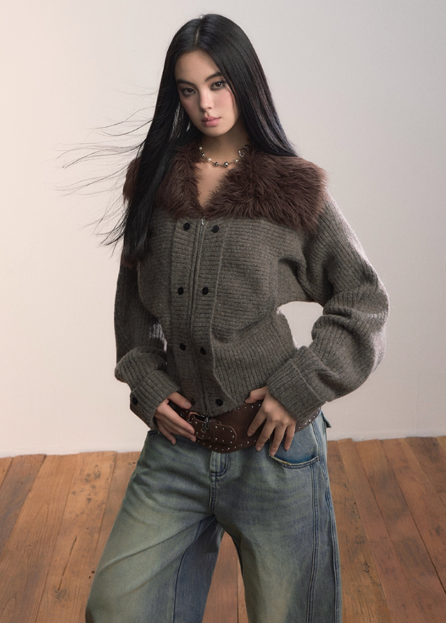 Core Edge Heavy Collar Sweater