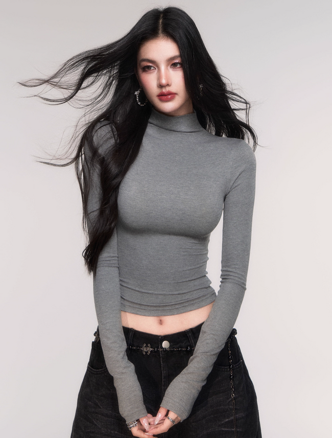 Minimal Curve High-Neck Long Sleeve Hover Image
