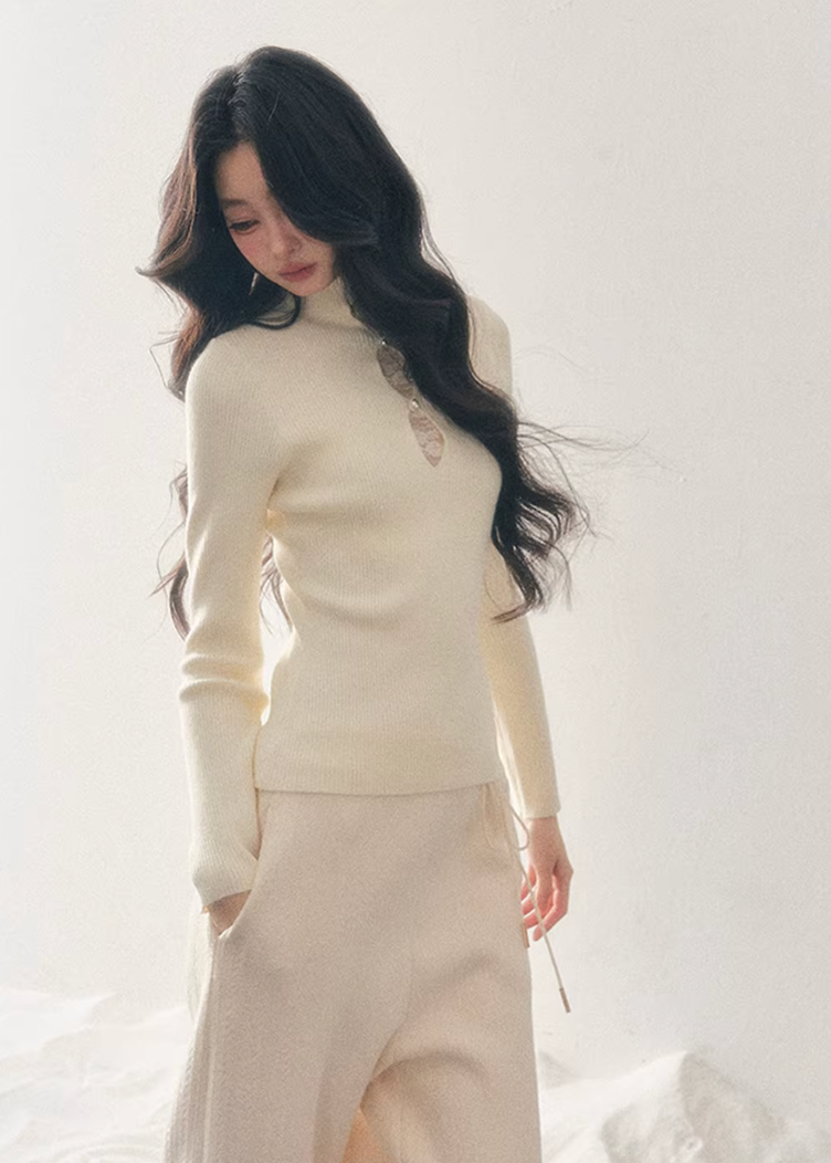 Dream Layer Turtleneck Top