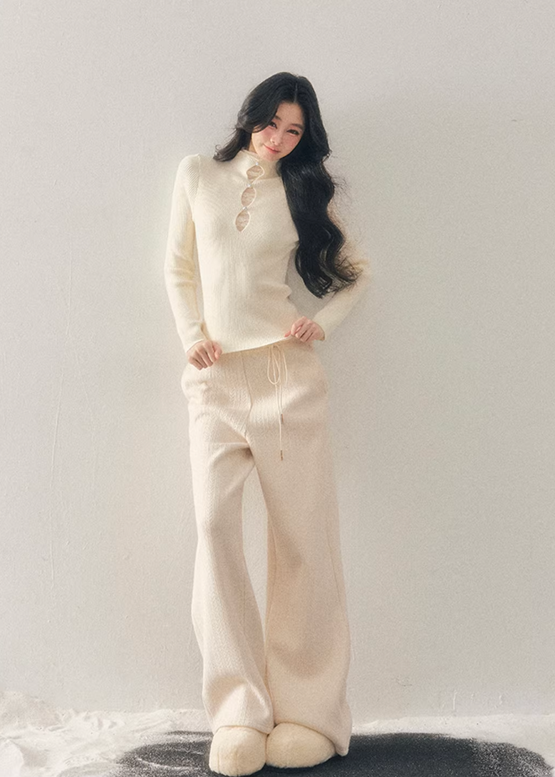 Dream Layer Turtleneck Top