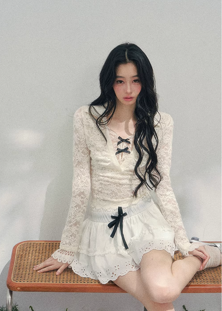 Virtual Focus Lace Layered Top