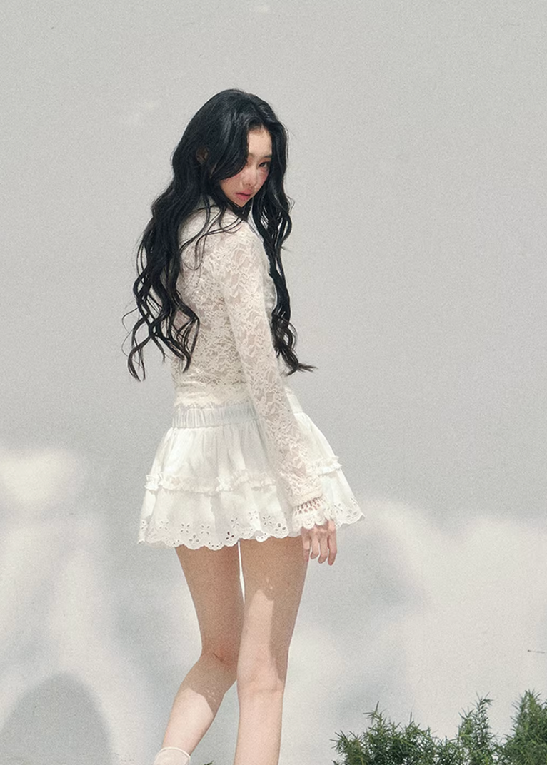 Virtual Focus Lace Layered Top