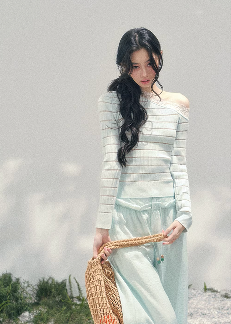 Regard Doux Asymmetric Knit