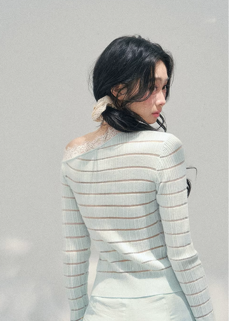 Regard Doux Asymmetric Knit