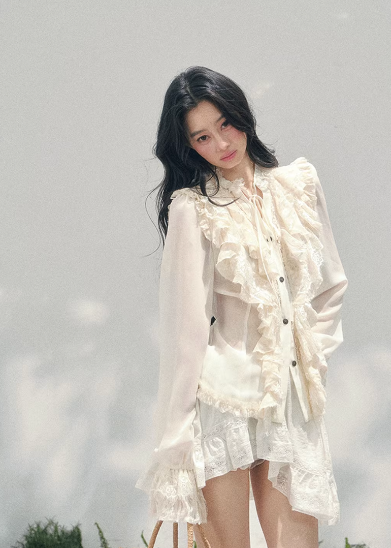 Mémoire Cour Lace Blouse