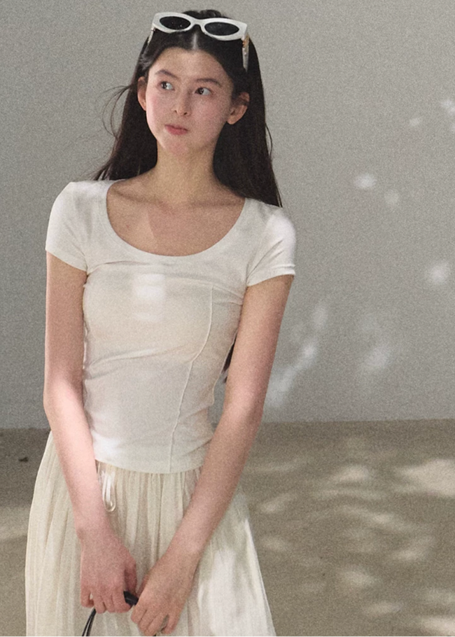 Bright Line U-Neck Tee Main Image