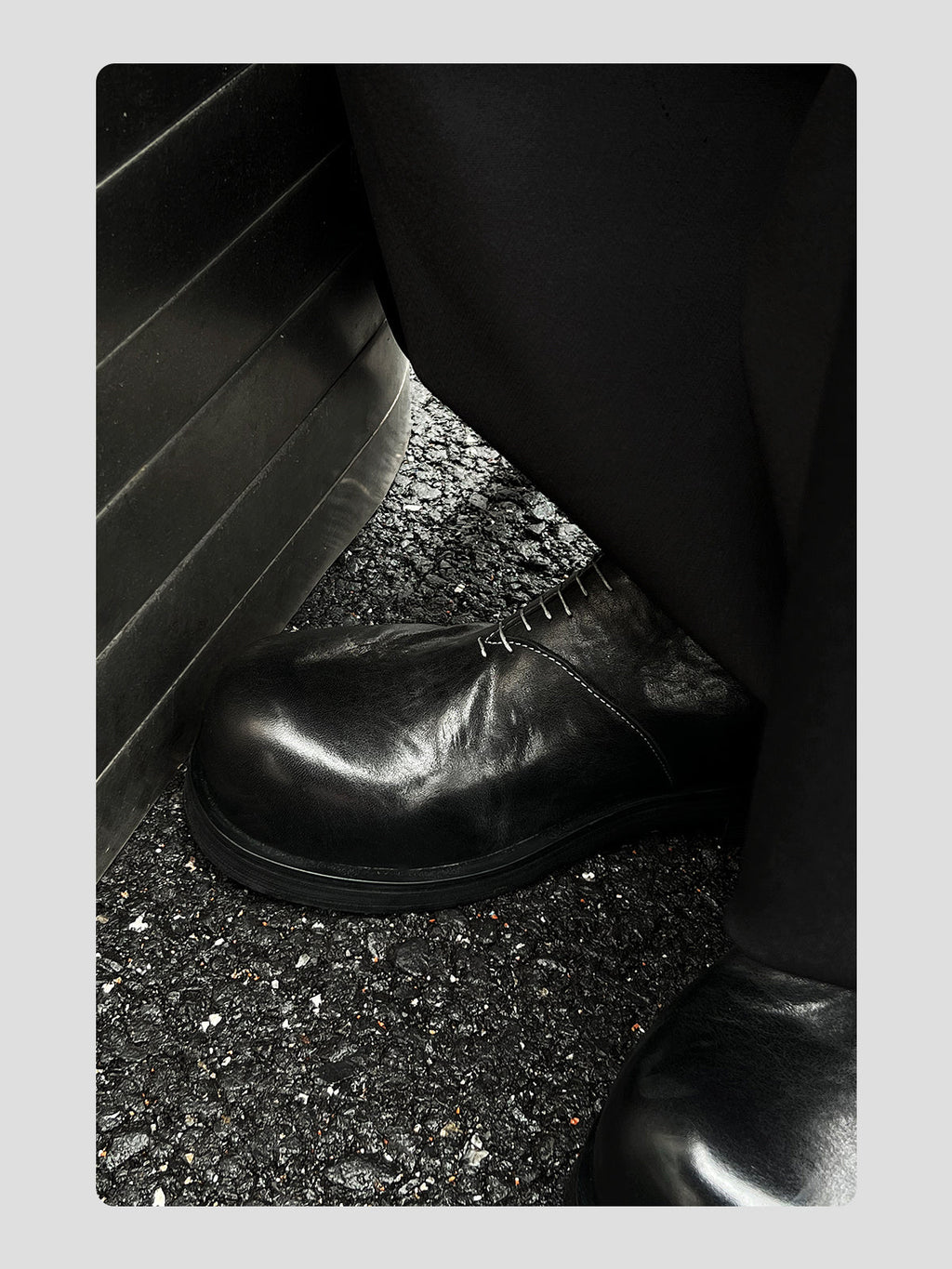 Line Design Chelsea Platform Boots