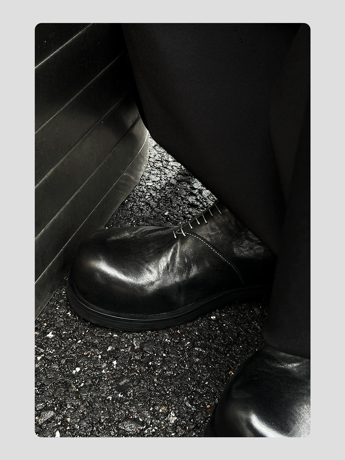Line Design Chelsea Platform Boots