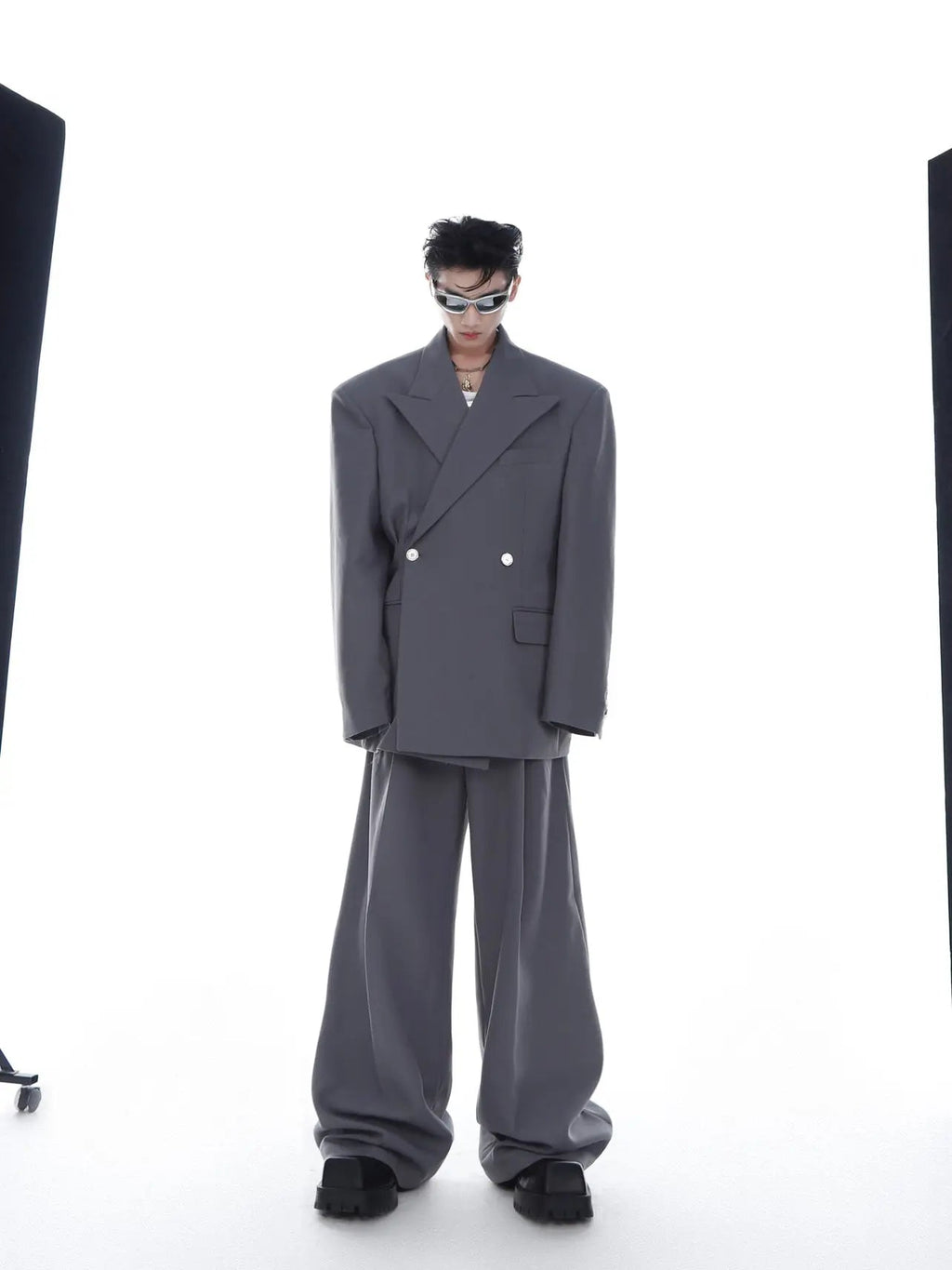 【25s Mar.】Loose-fitting Twill Trousers