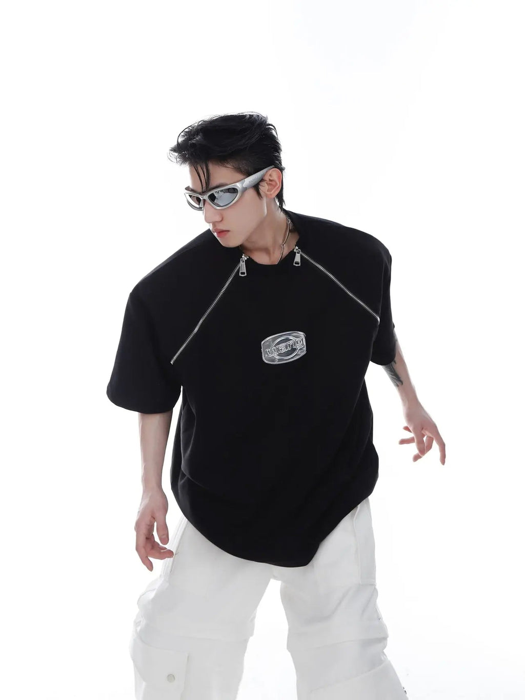 【25s Apr.】Shoulder Pad Round Neck T-shirt with Zipped