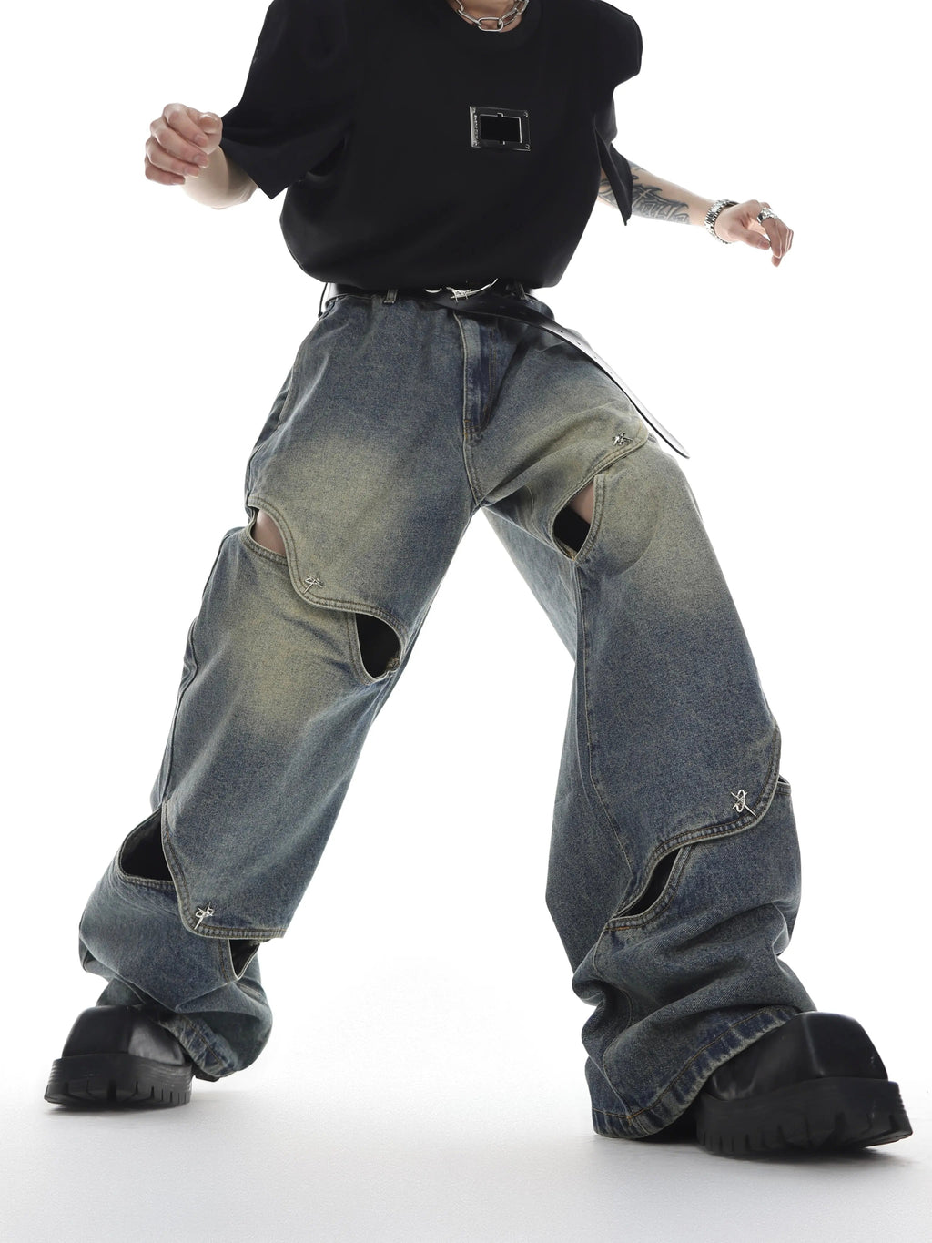 【25s Mar.】 Trendy Cutout Jeans