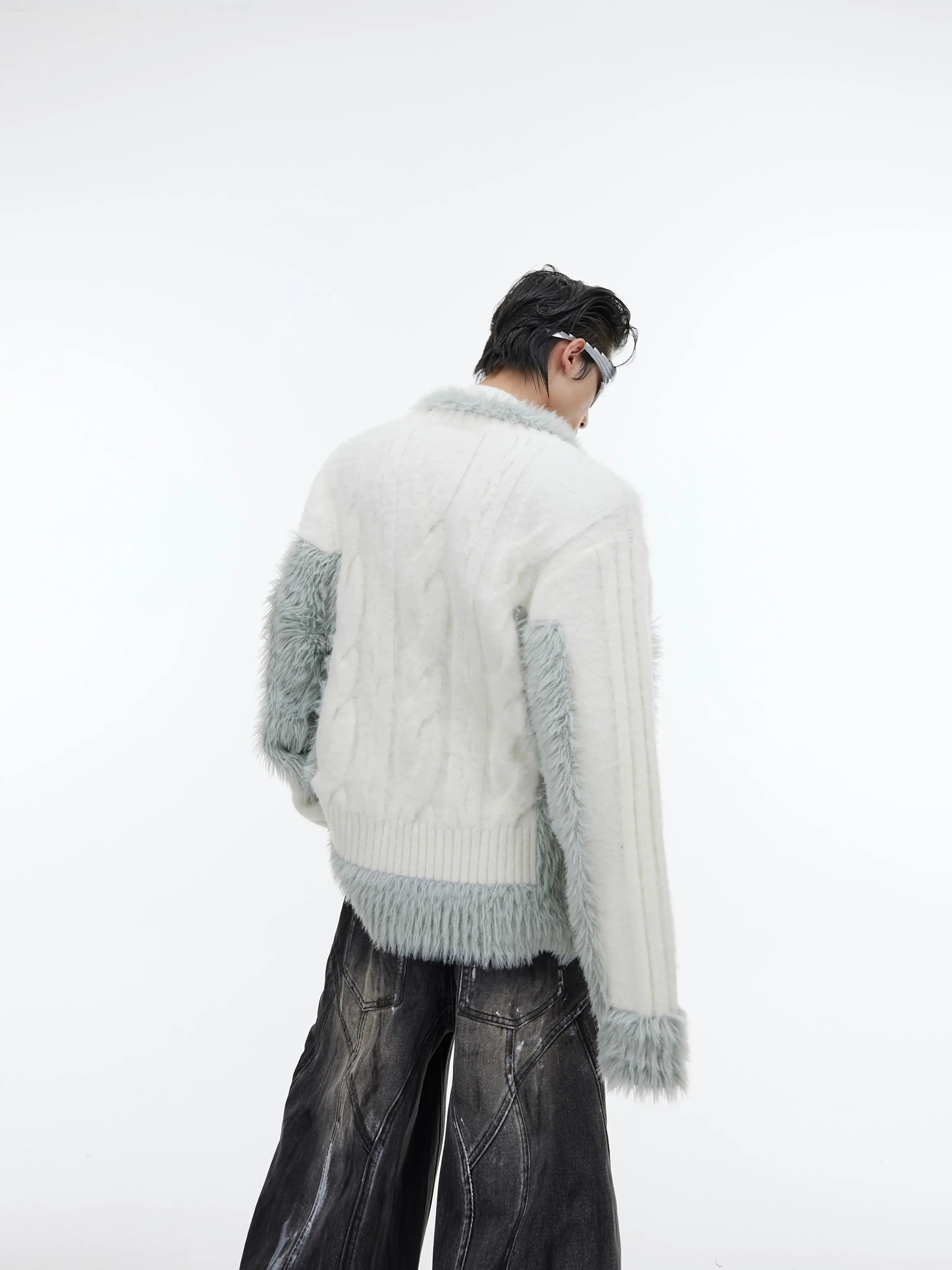 【23s September.】Plush V-neck Loose Sweater