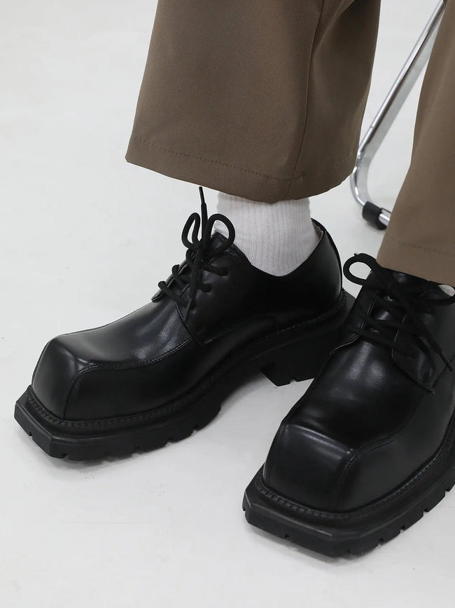 【HOT!】Black Square Toe Leather Shoes Main Image