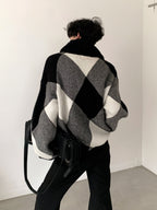 【23s November.】Black and White High-end Design Turtleneck Sweater