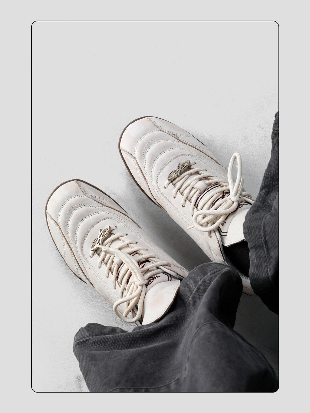 Retro-style Versatile Leather Soccer Shoes