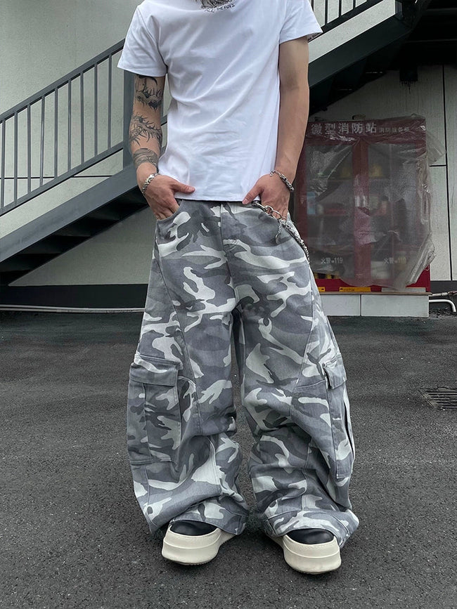 【25s Jun.】Vintage Multi-Pocket Camouflage Cargo Wide-Leg Pants Hover Image