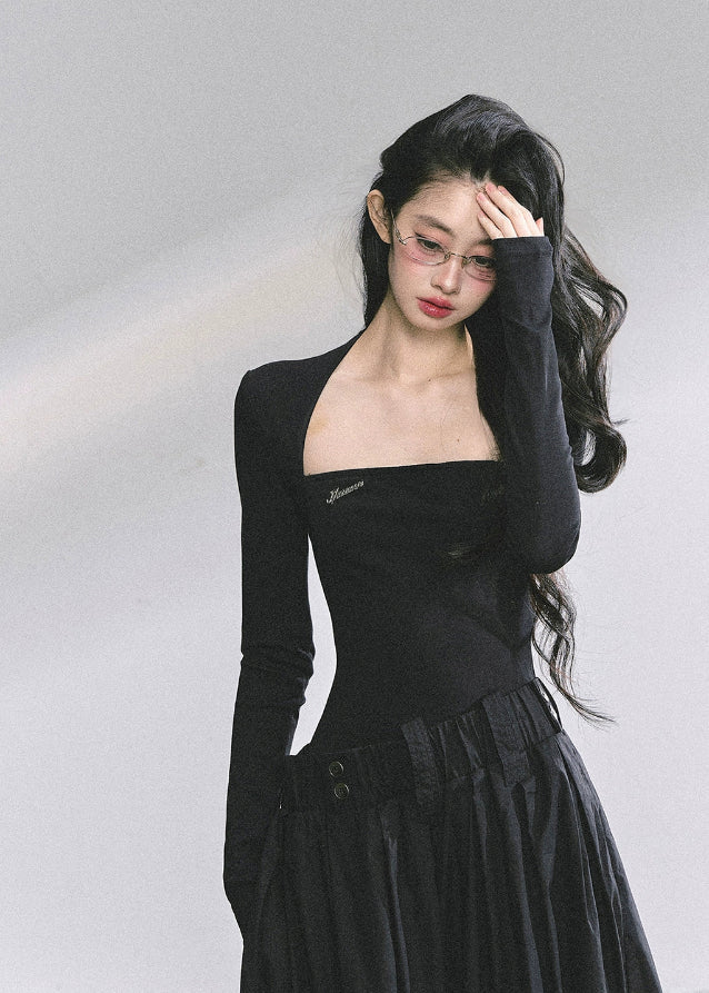 Chic Noir Slim Maxi