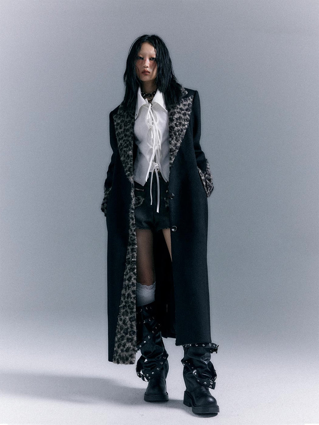 Shoulder pad coat jacket
