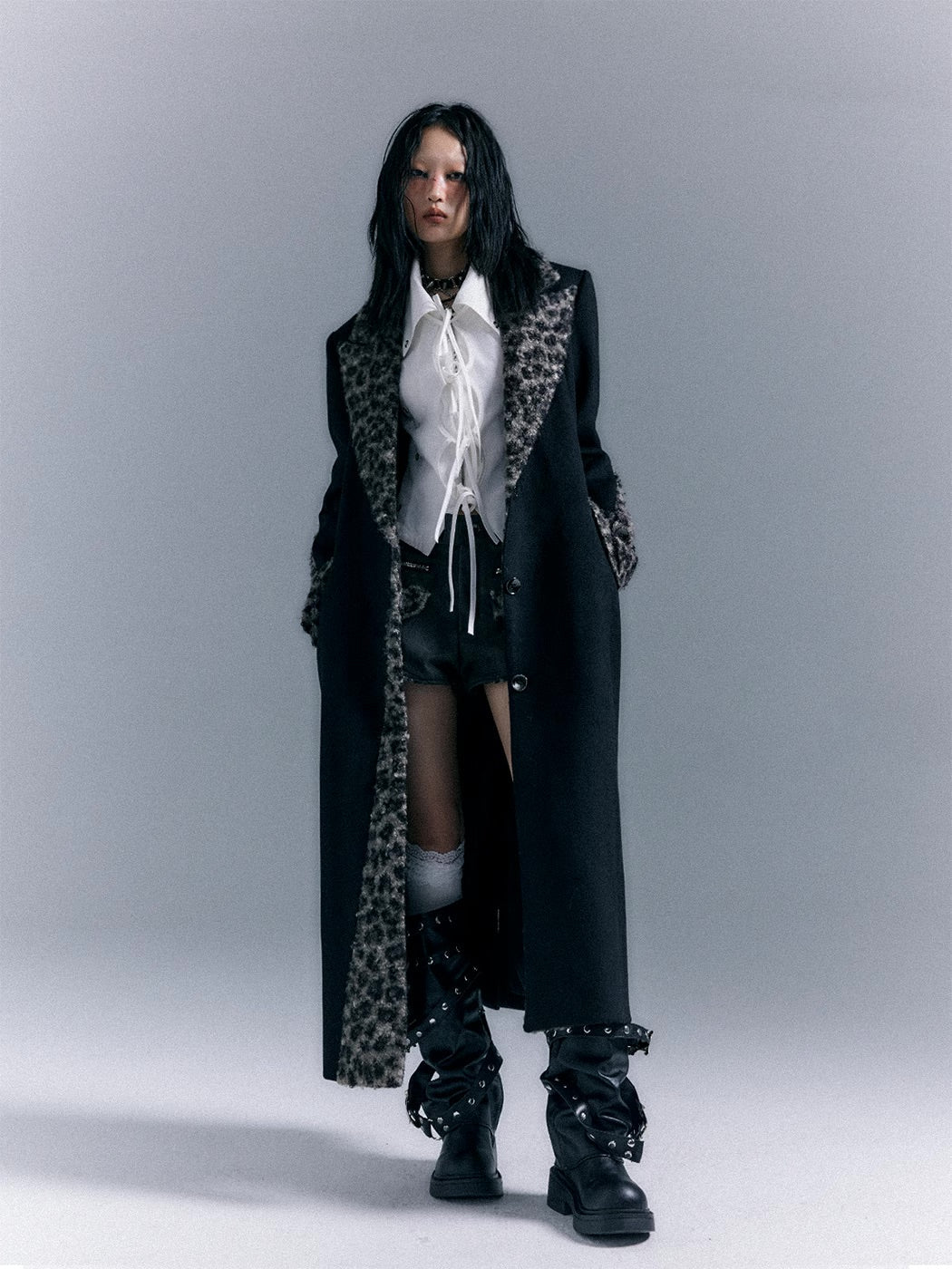 Shoulder pad coat jacket