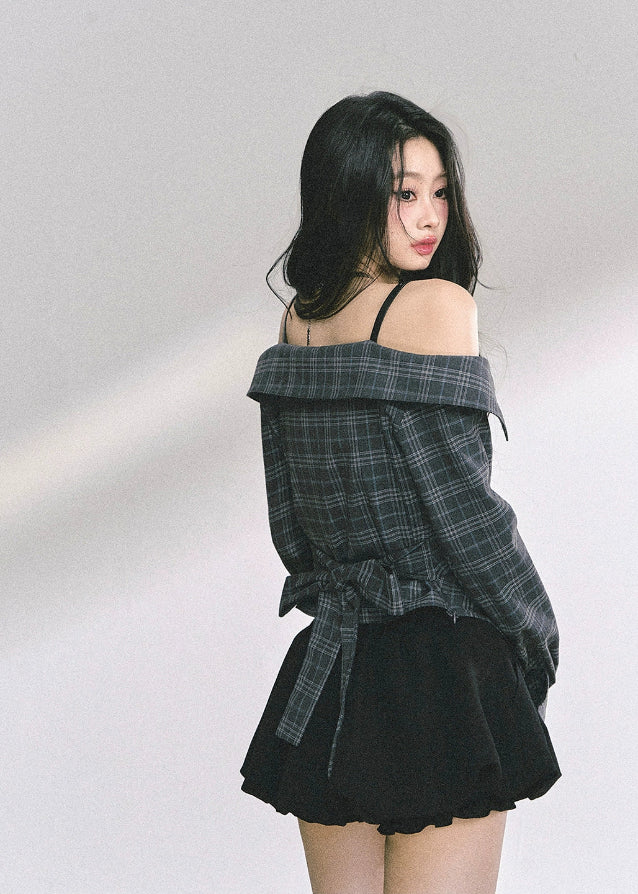 Hepburn Hour Off-Shoulder Shirt