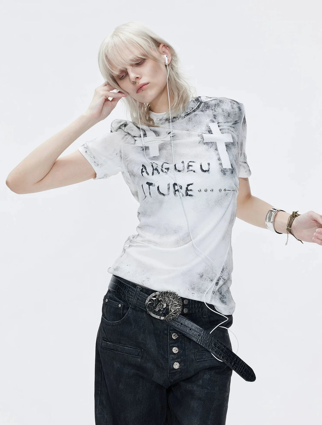【26s May.】Distressed Cross Studded Slim Tee