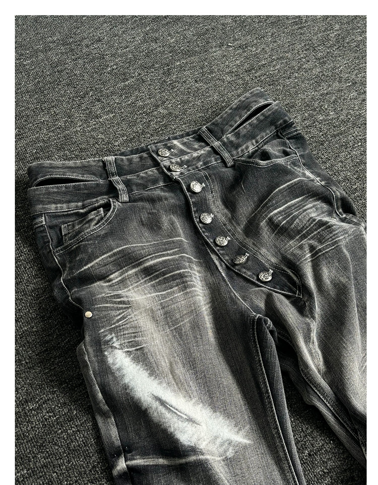 【26s Jan.】Blade-Washed Curved Fit Stretch Denim Jeans