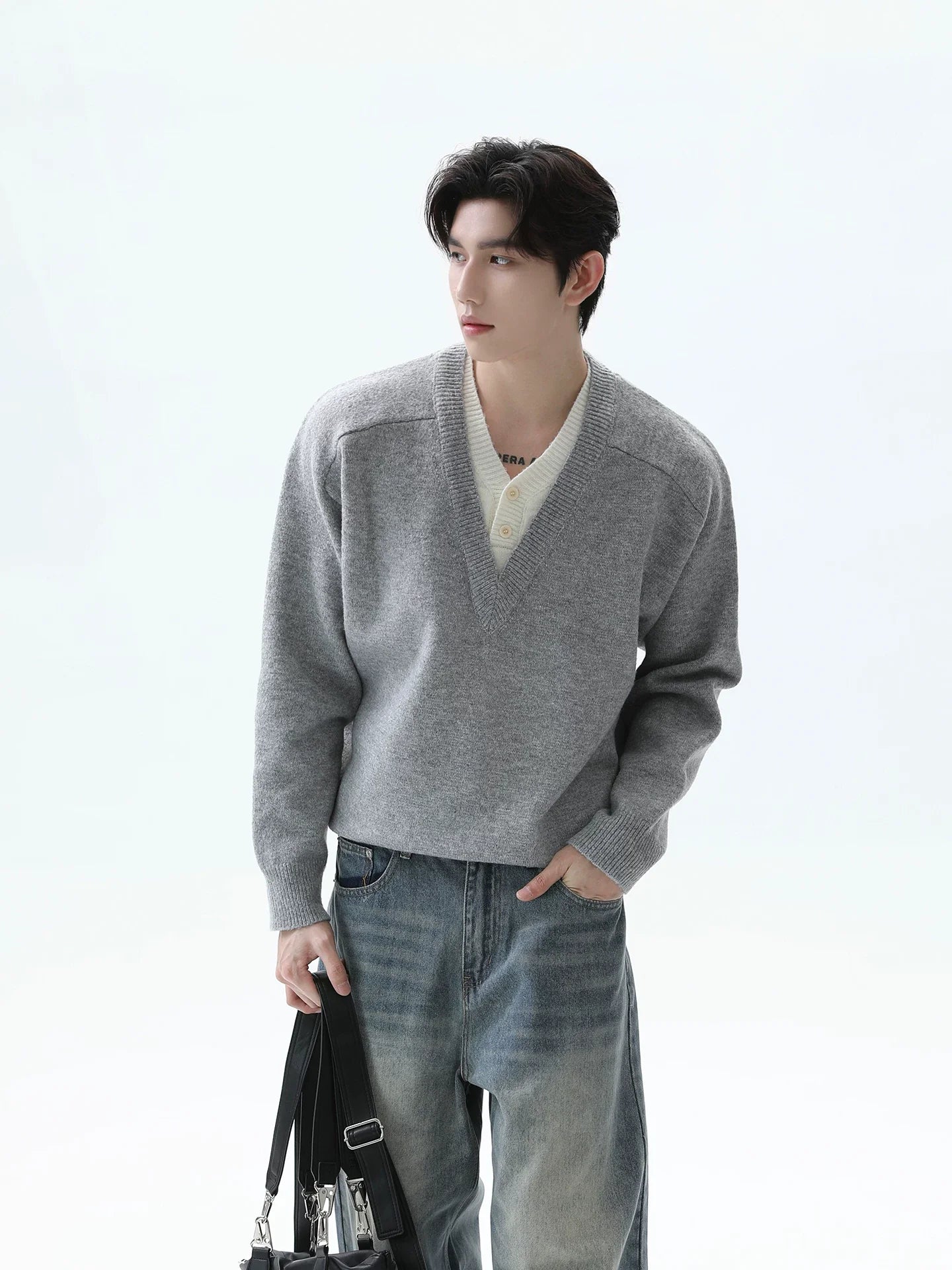 【26s Jan.】Clean-Fit Layered V-Neck Lambswool Knit Sweater