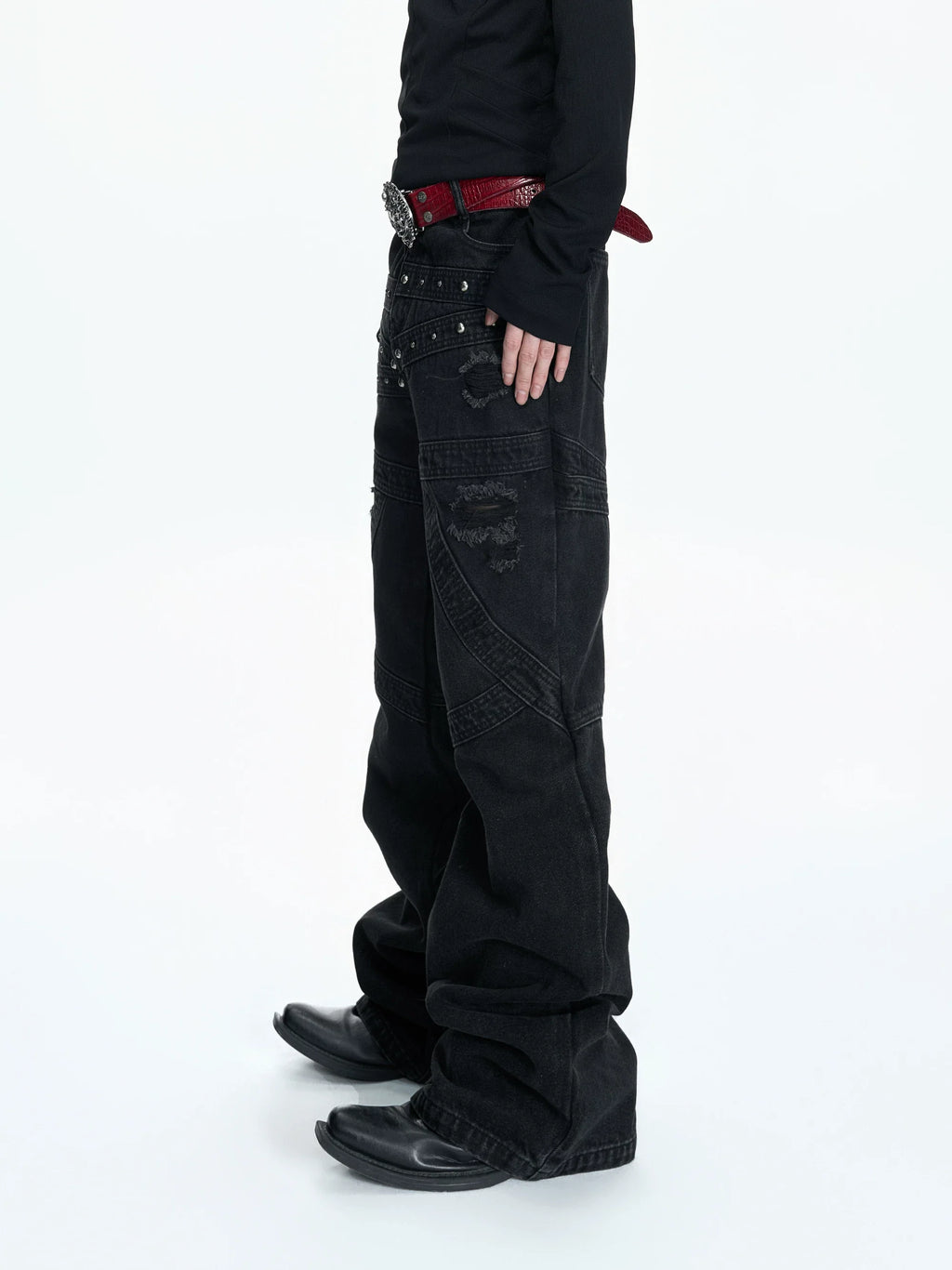 【26s Mar.】Studded Washed Curved Denim Pants