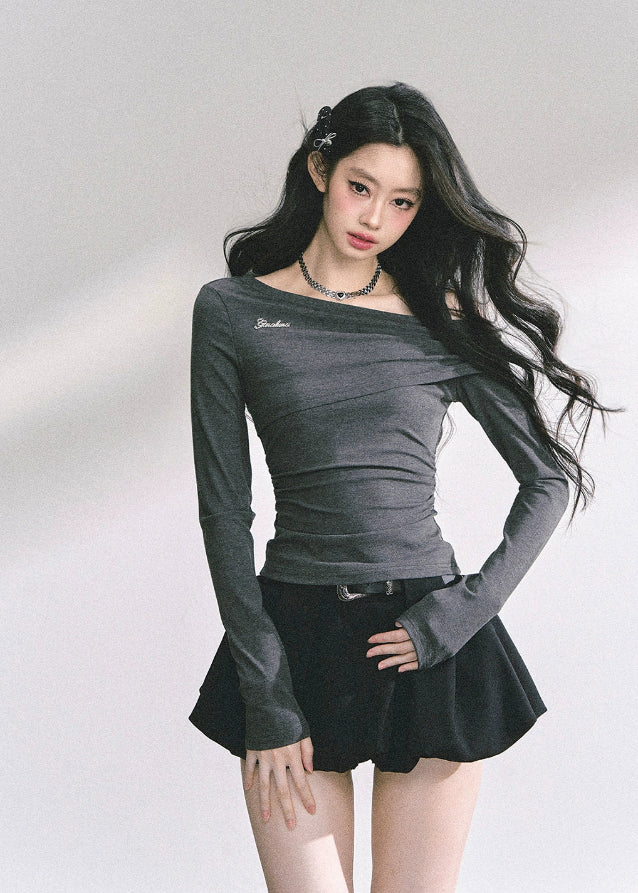 K-Muse Off-Shoulder Tee