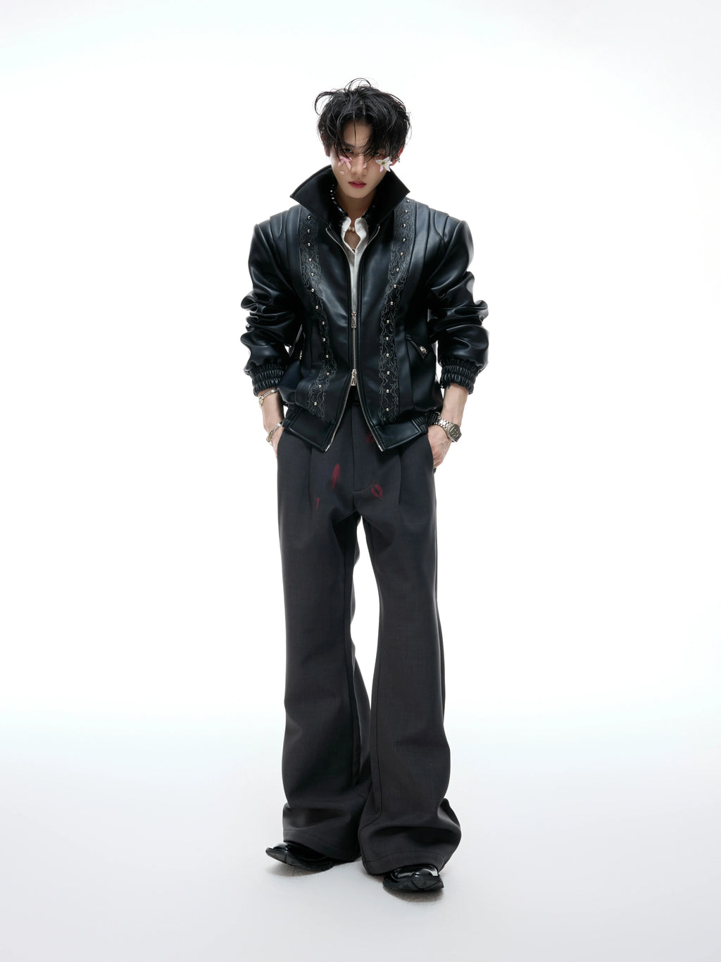 【25s Aug.】Embroidered Cropped Leather Jacket
