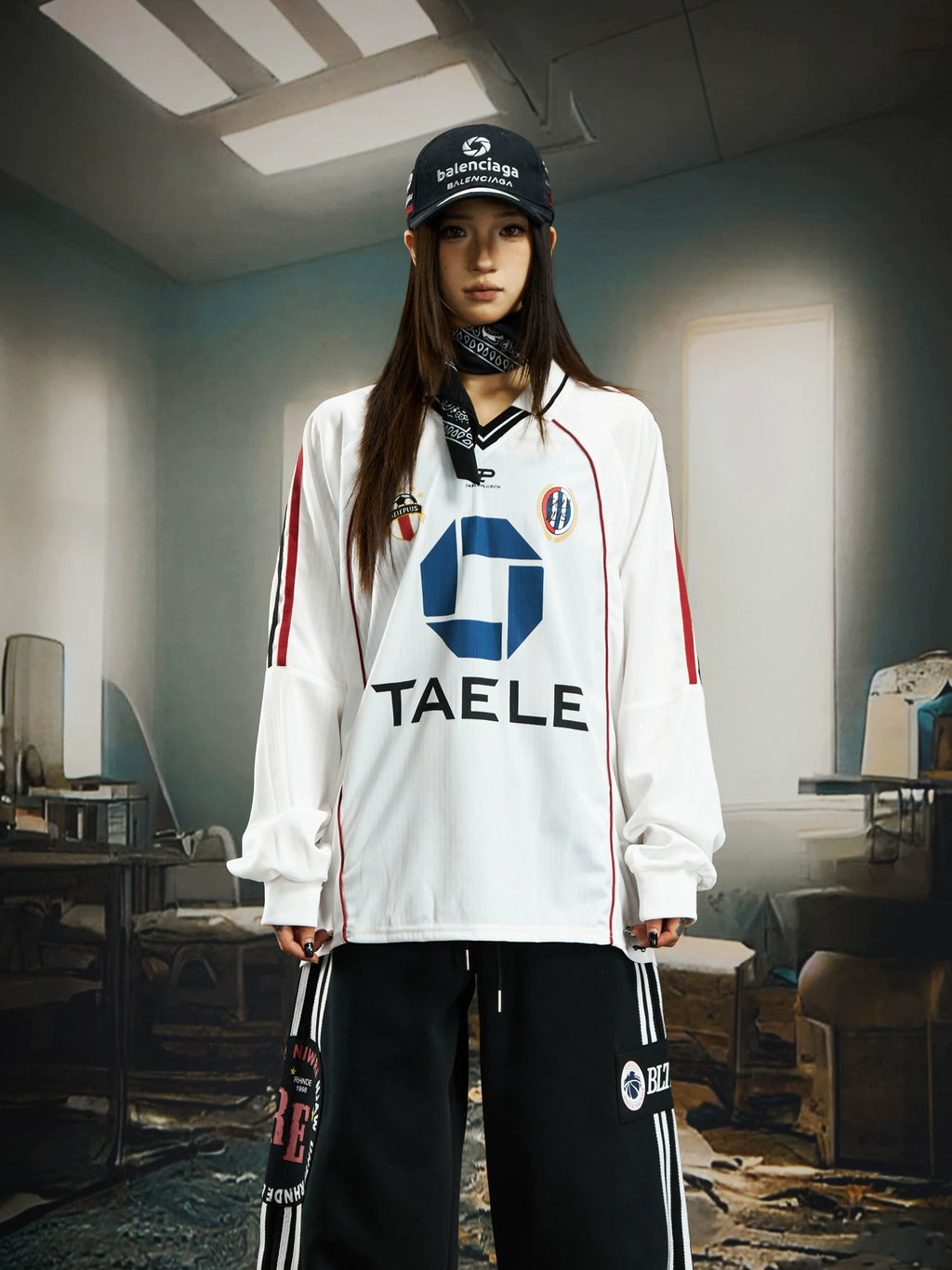 V-Neck Raglan Vintage Jersey Tee