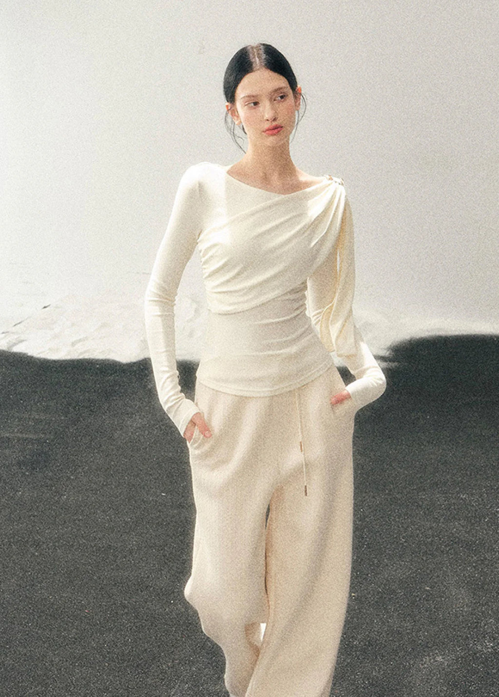 Windlight Drape Top
