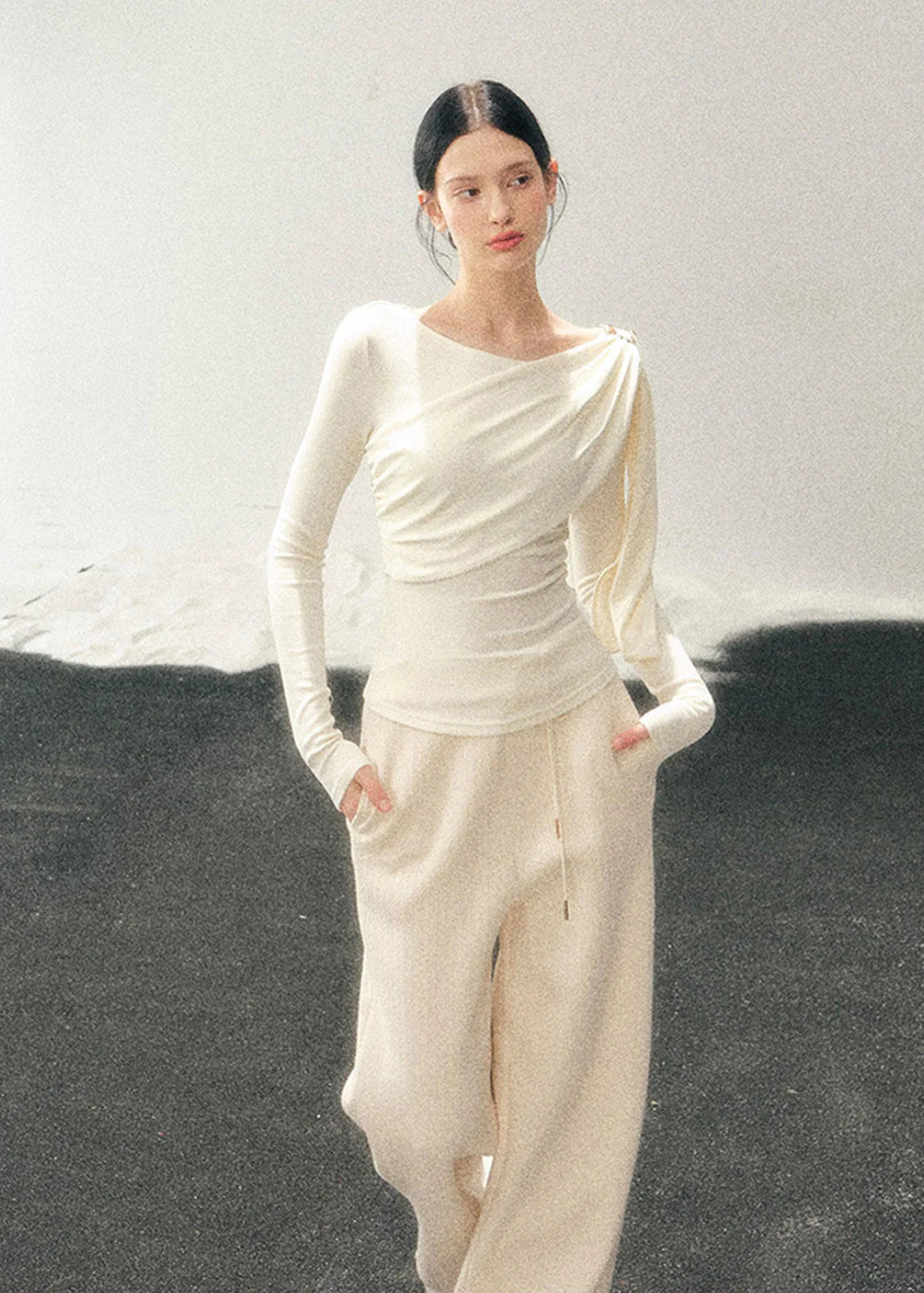 Windlight Drape Top